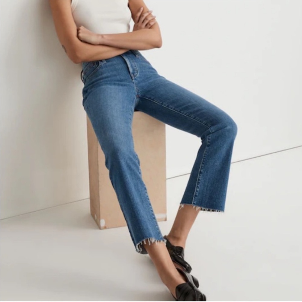 MADEWELL | mid-rise kick-out jeans raw hem